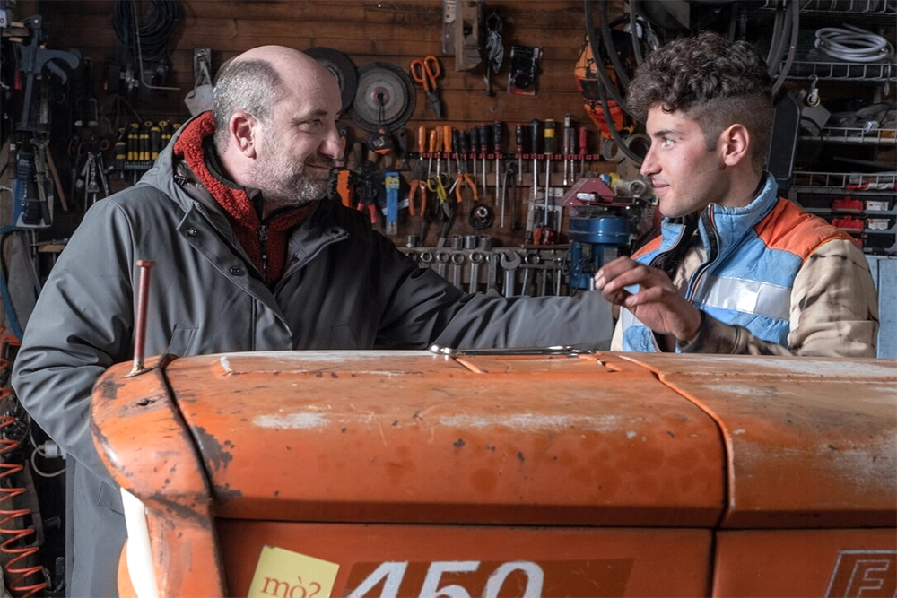 Un vecchio trattore, un maestro ed un ragazzo ricco di speranze.